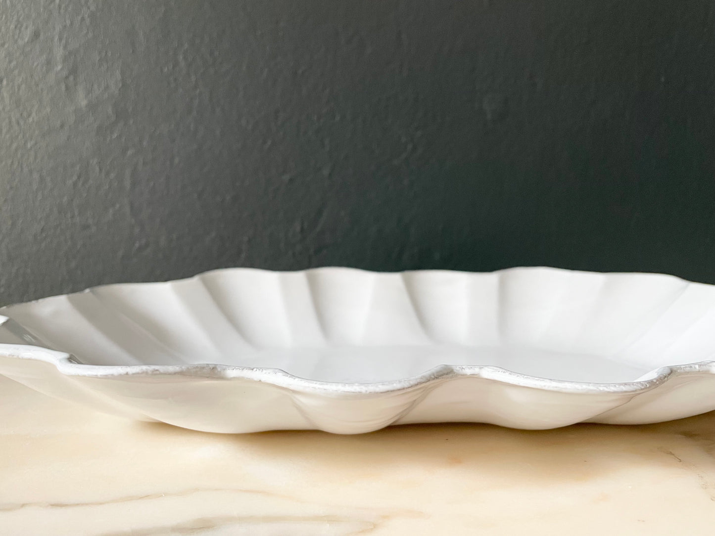 Large long Marguerite platter