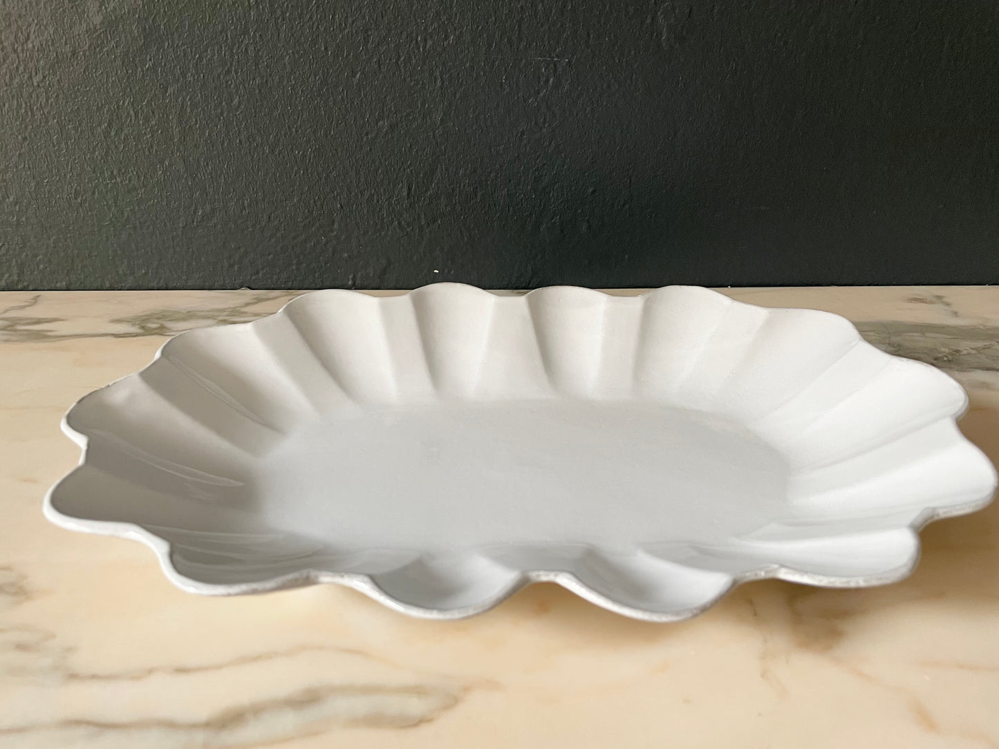 Large long Marguerite platter
