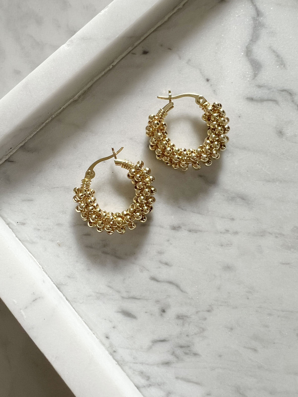 Bellis Hoops