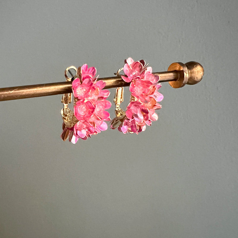 Dahlia earring pink