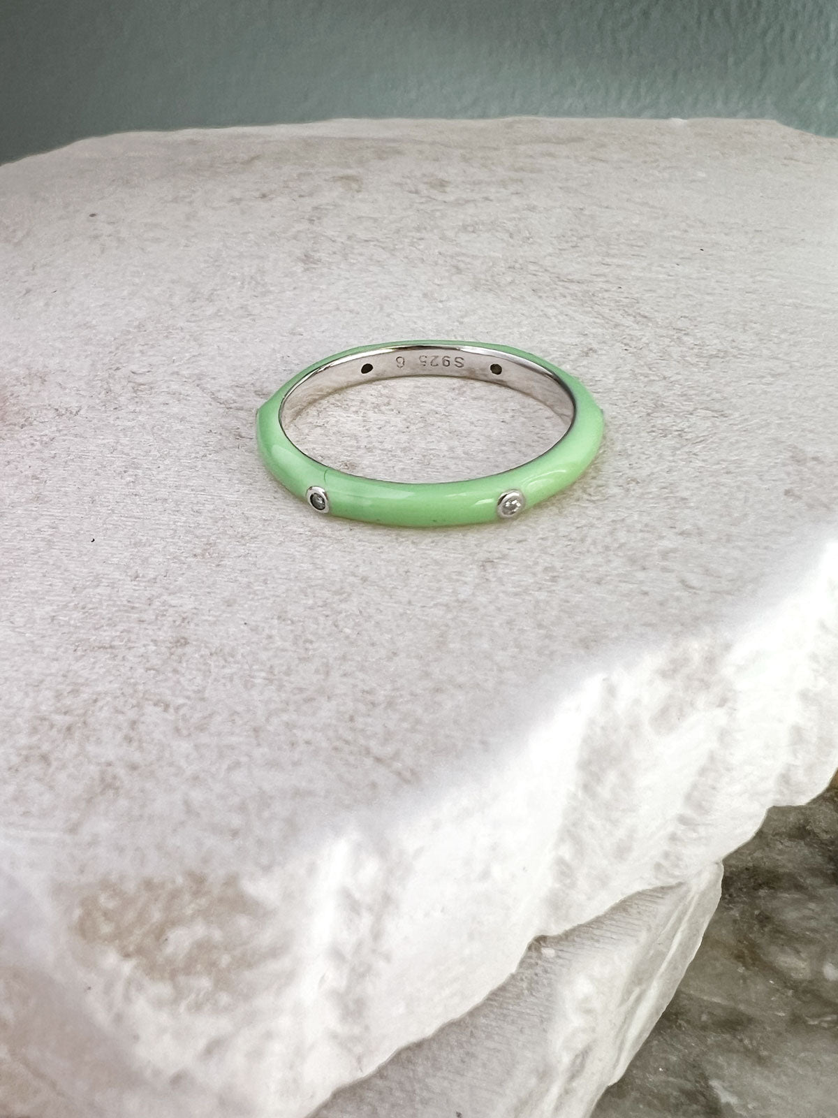 Enamel Ring Green