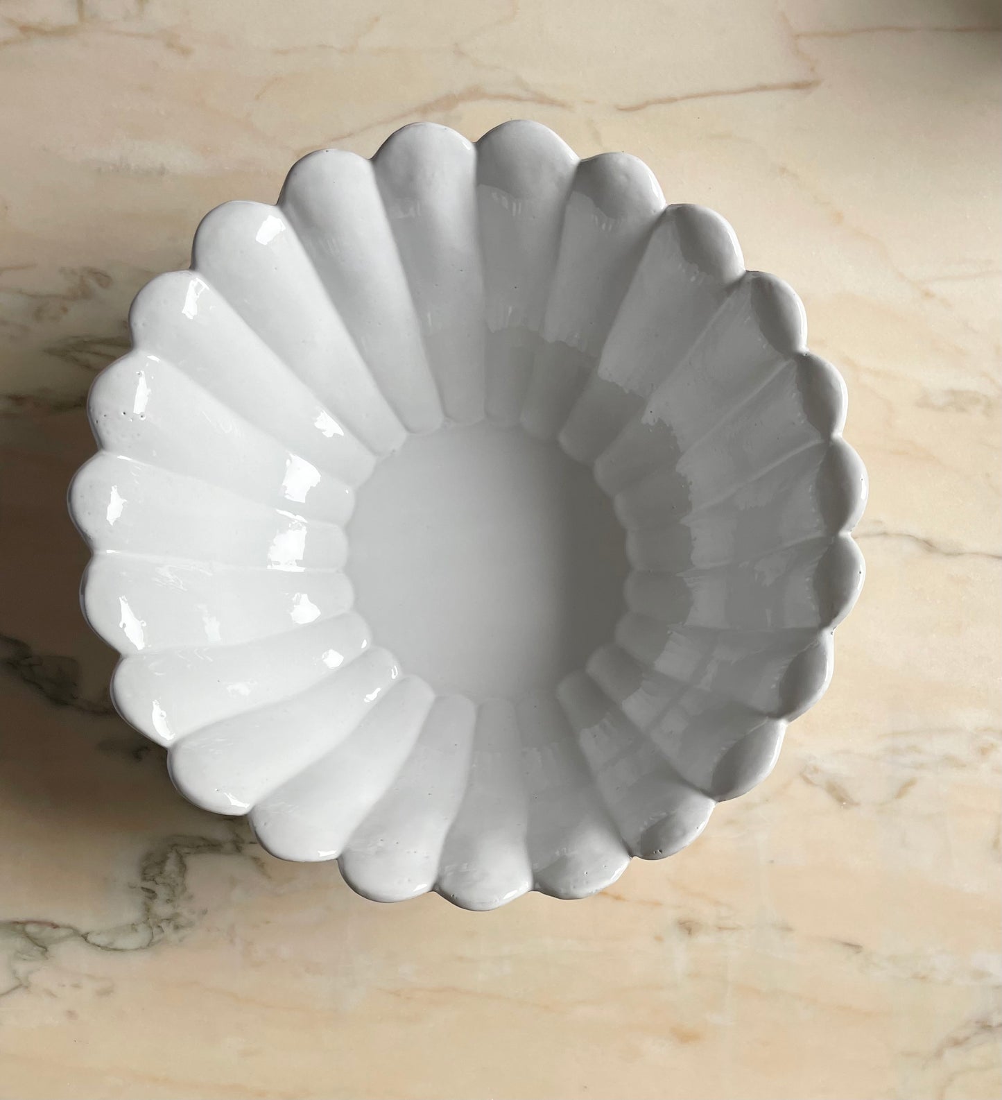 Marguerite large salad bowl