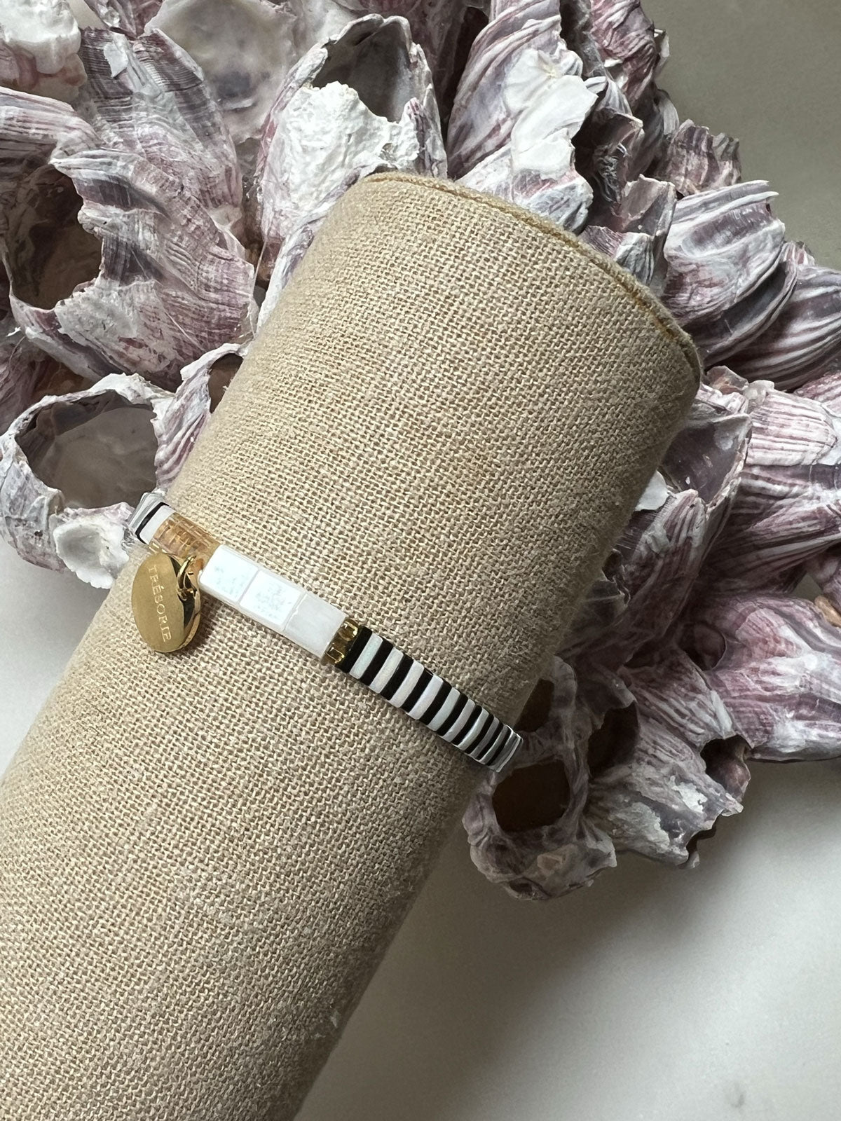 Glass tile bracelet white-black-gold