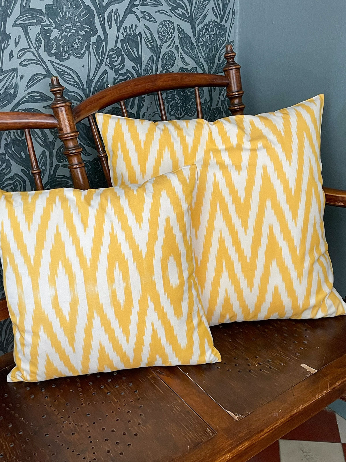 Ikat cushion cover sunny yellow 50 x 50 cm