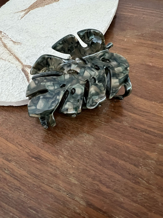 Jungle Claw Dark