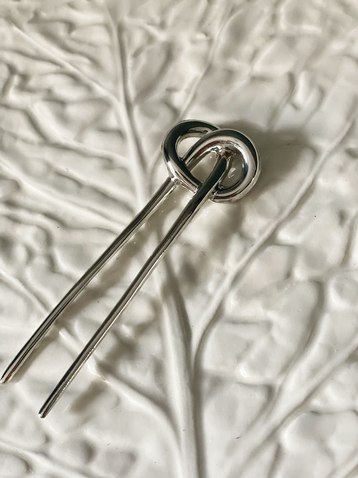Knot hair pin silver