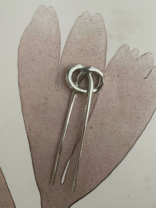 Knot hair pin silver
