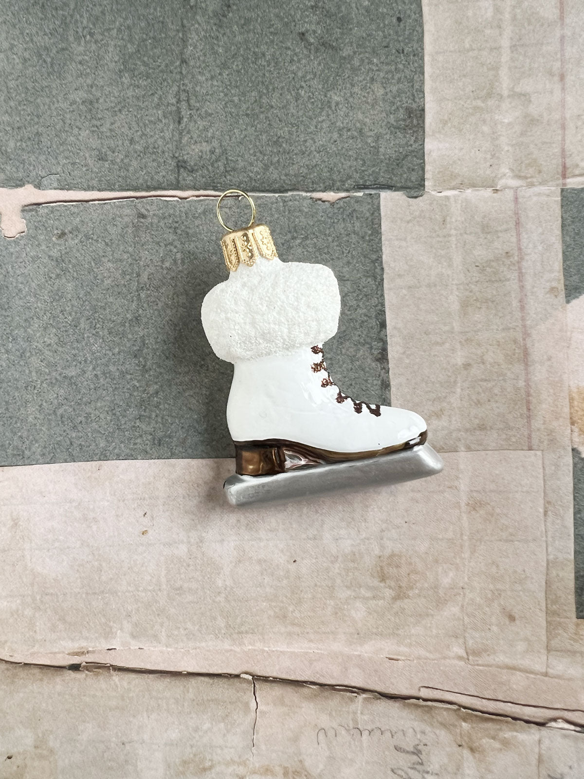 Ladies Skate Ornament
