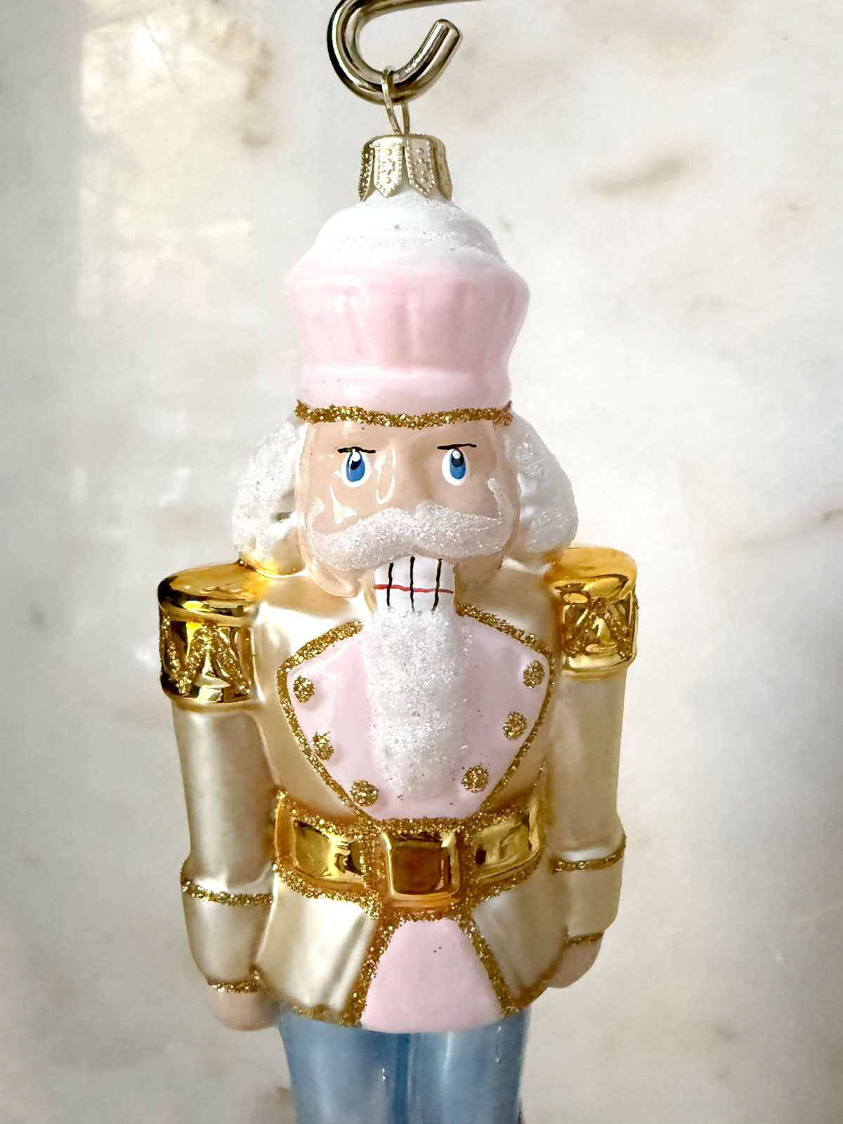 Large nutcracker pink