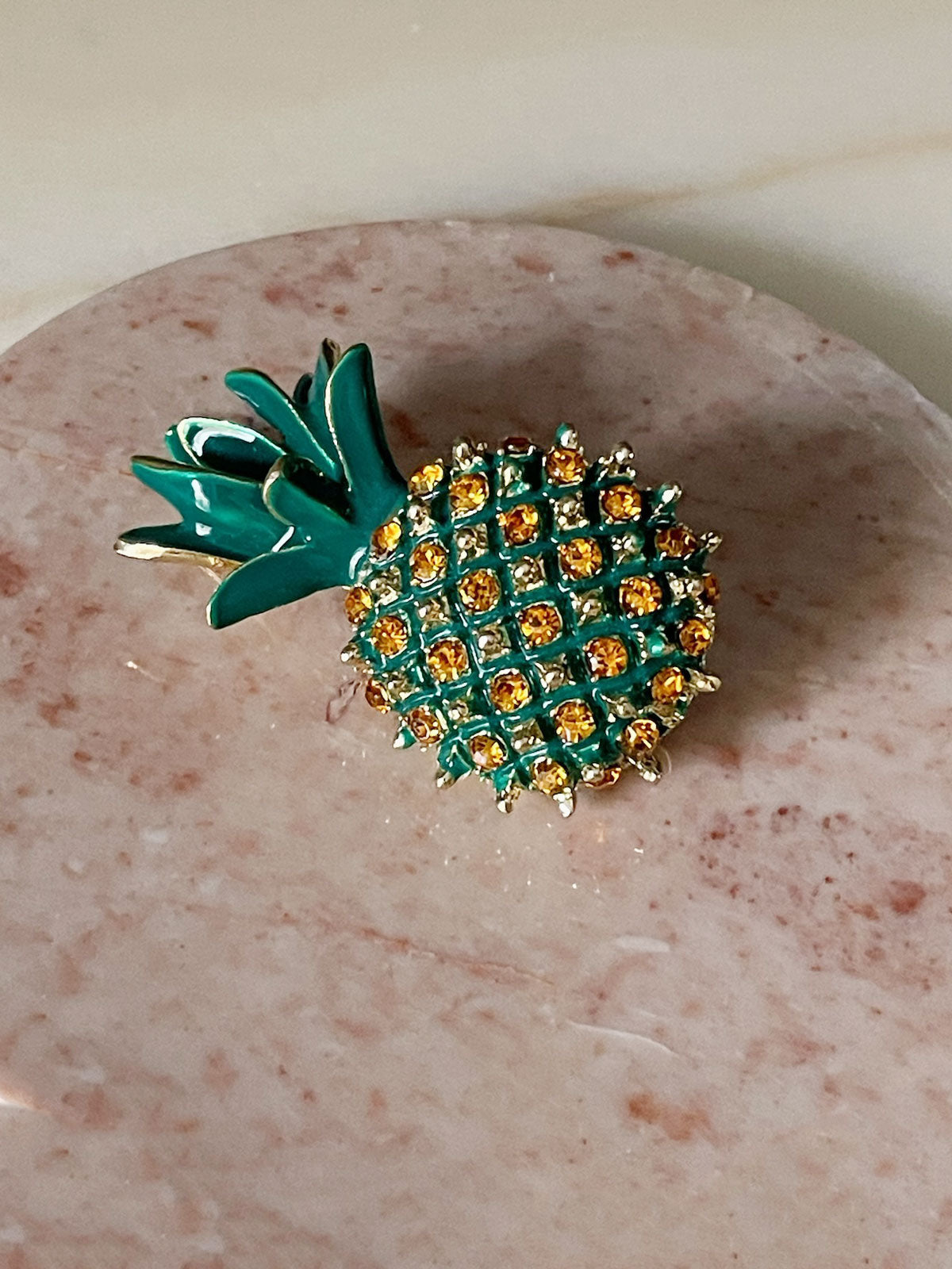 Pinepple brooch