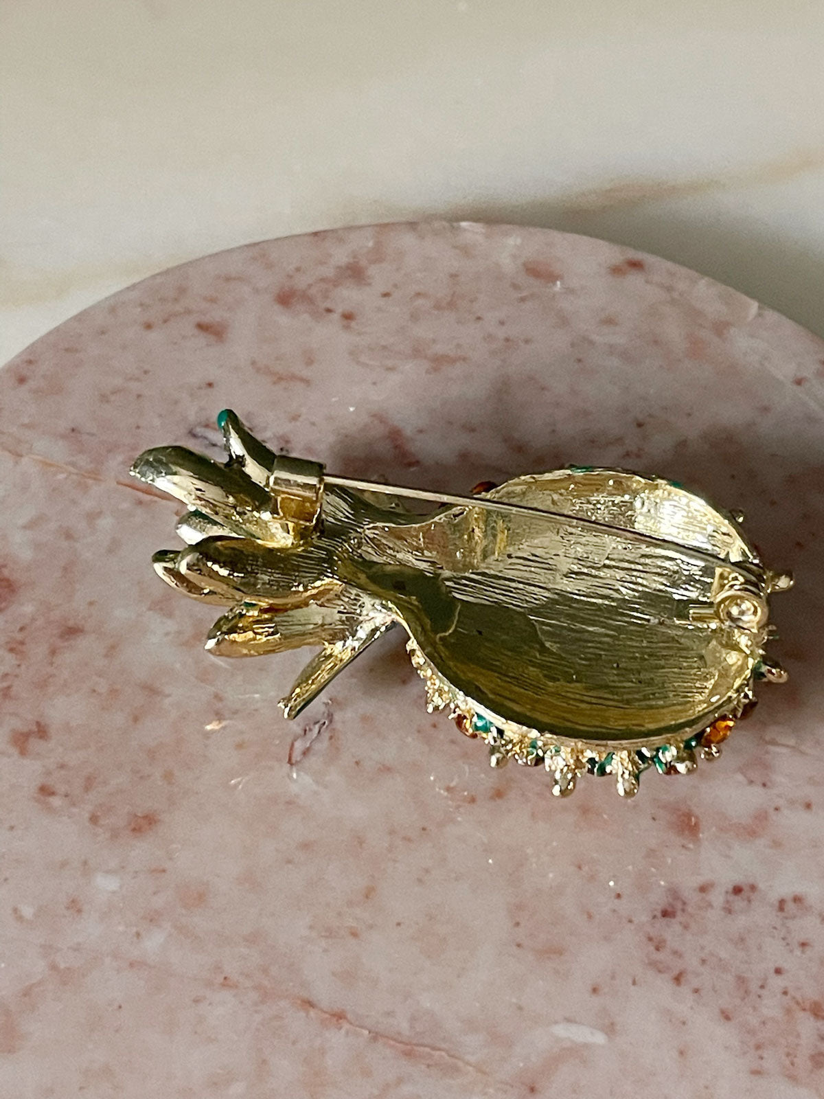 Pinepple brooch
