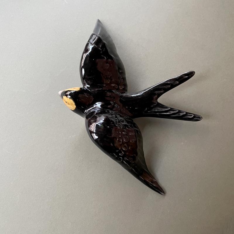 Swallow Black Large