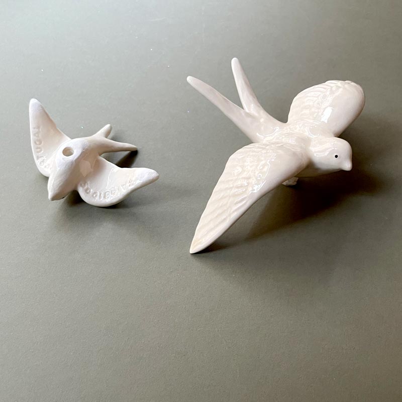 Swallow White Small