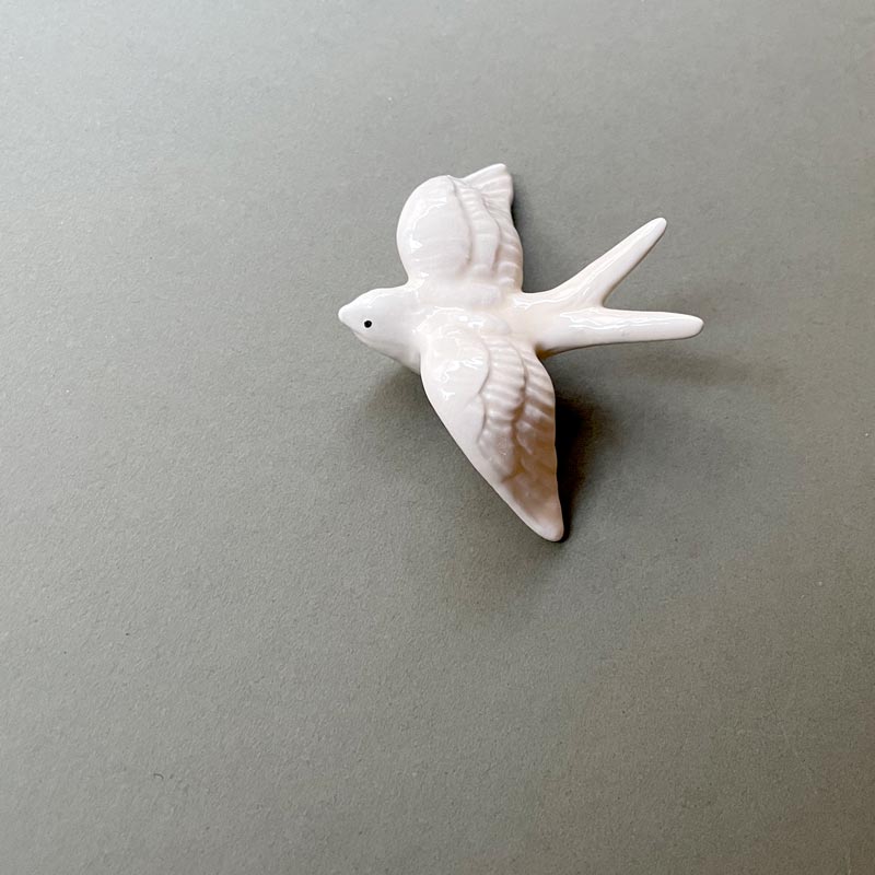 Swallow White Small