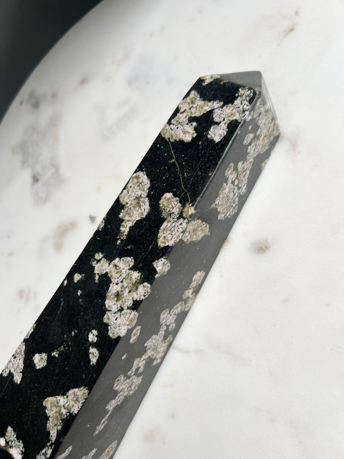 Snow Flake Obsidian Obelisk