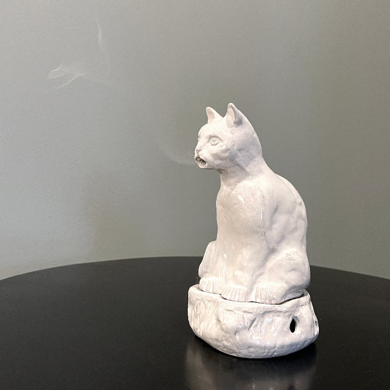Cat incence holder