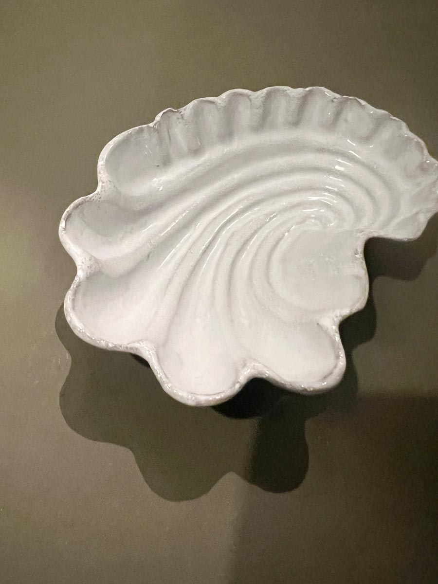 Coquillage wave dish