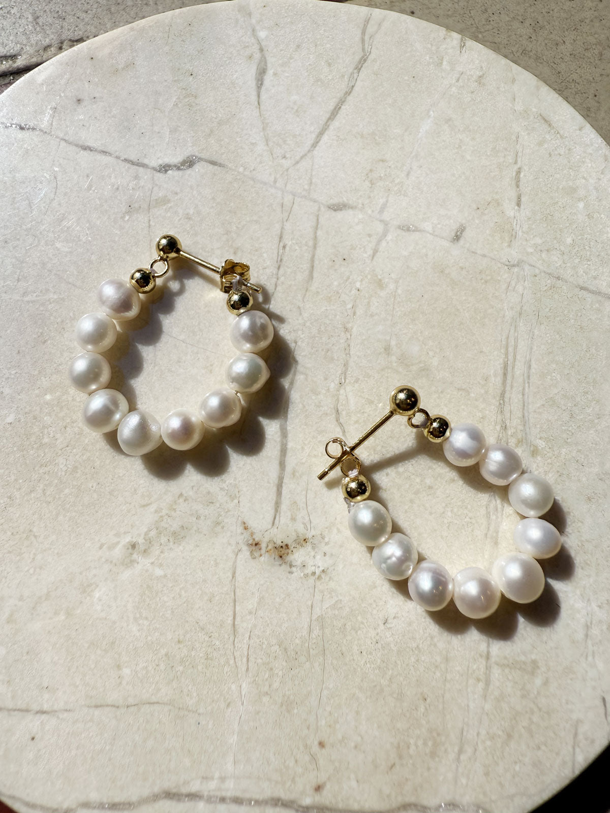 Isla Pearl Loop Earring