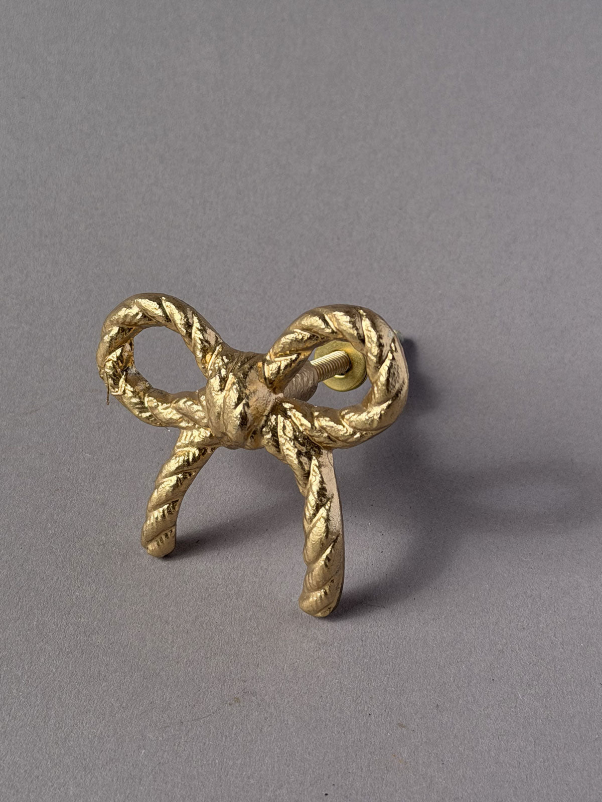 Cast iron knob rope bow gold