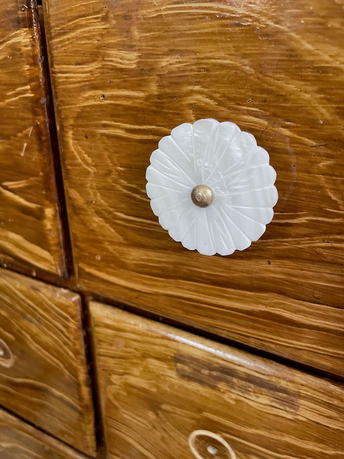 Resin knob Flower