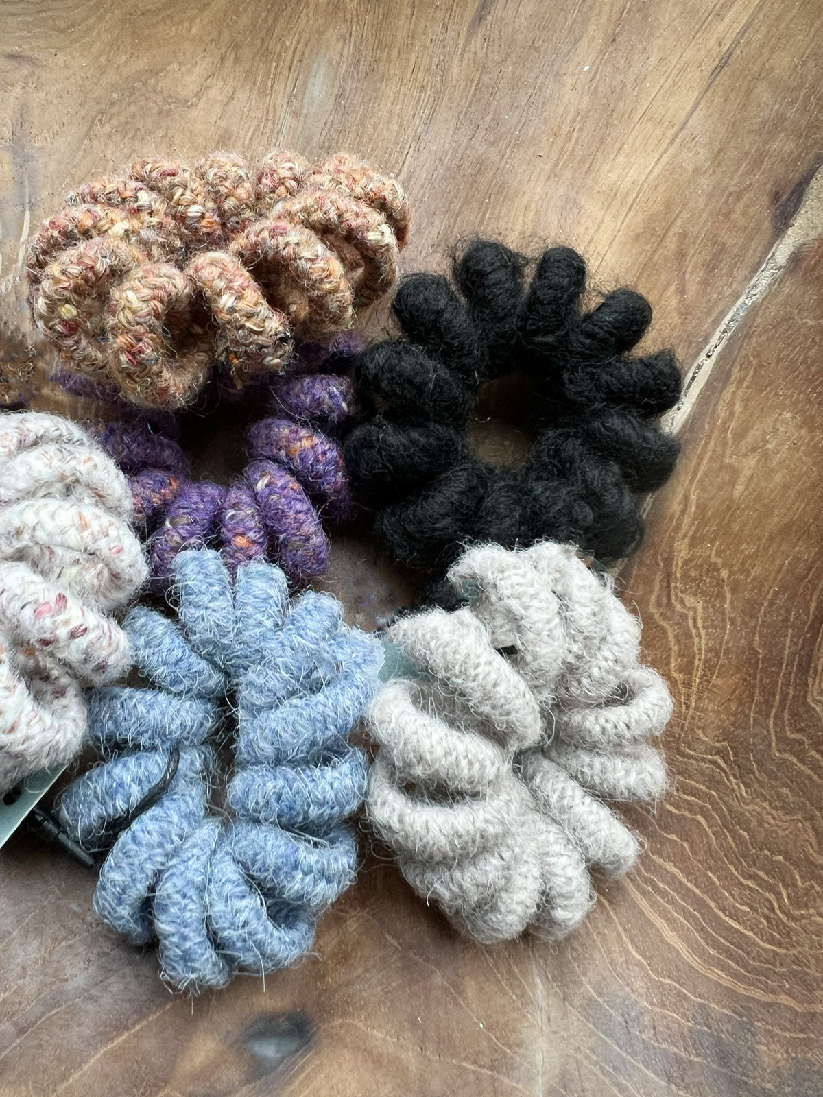 Wire hairtie light blue