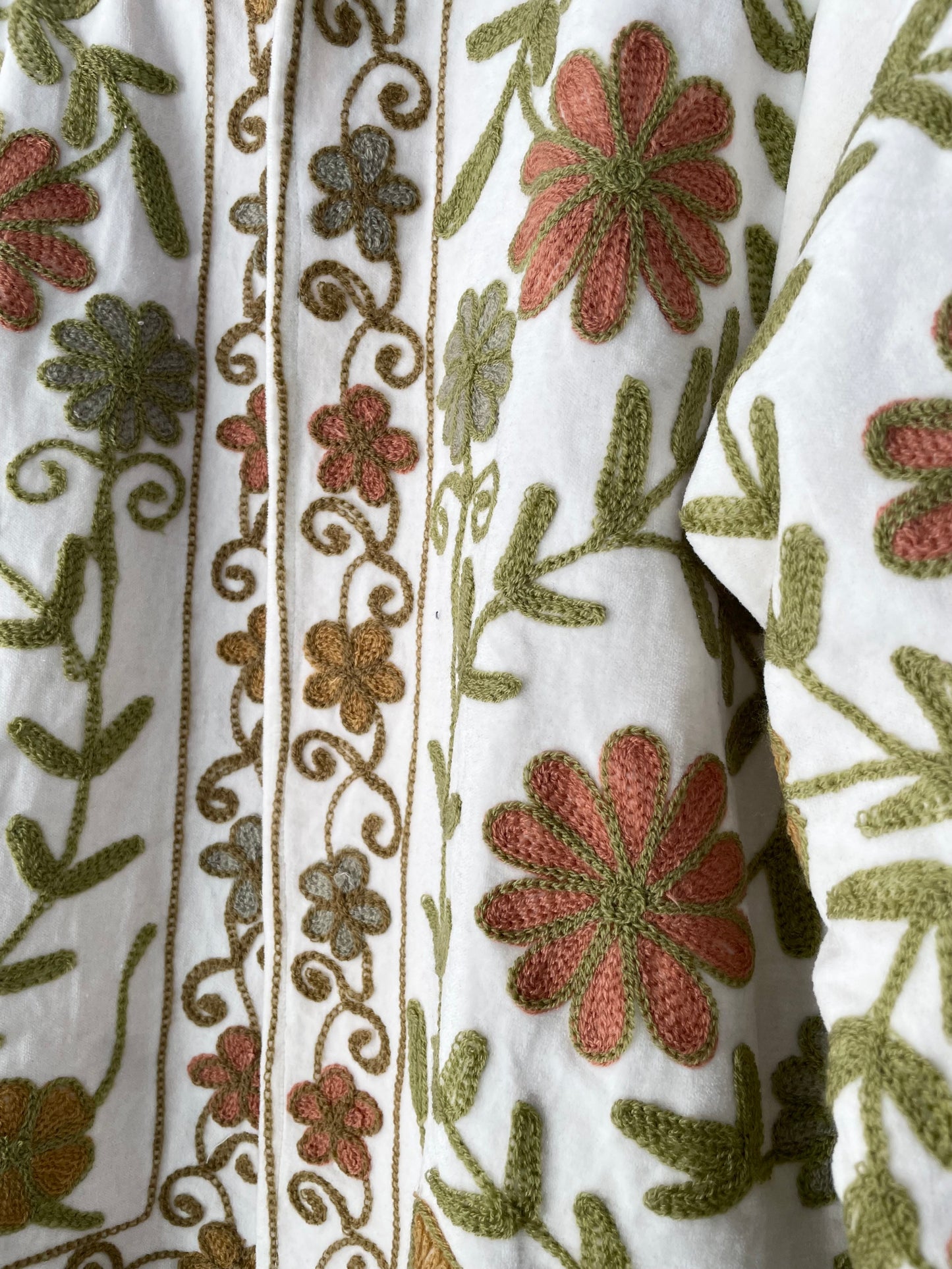 Paloma Velvet Jacet - White-Sage