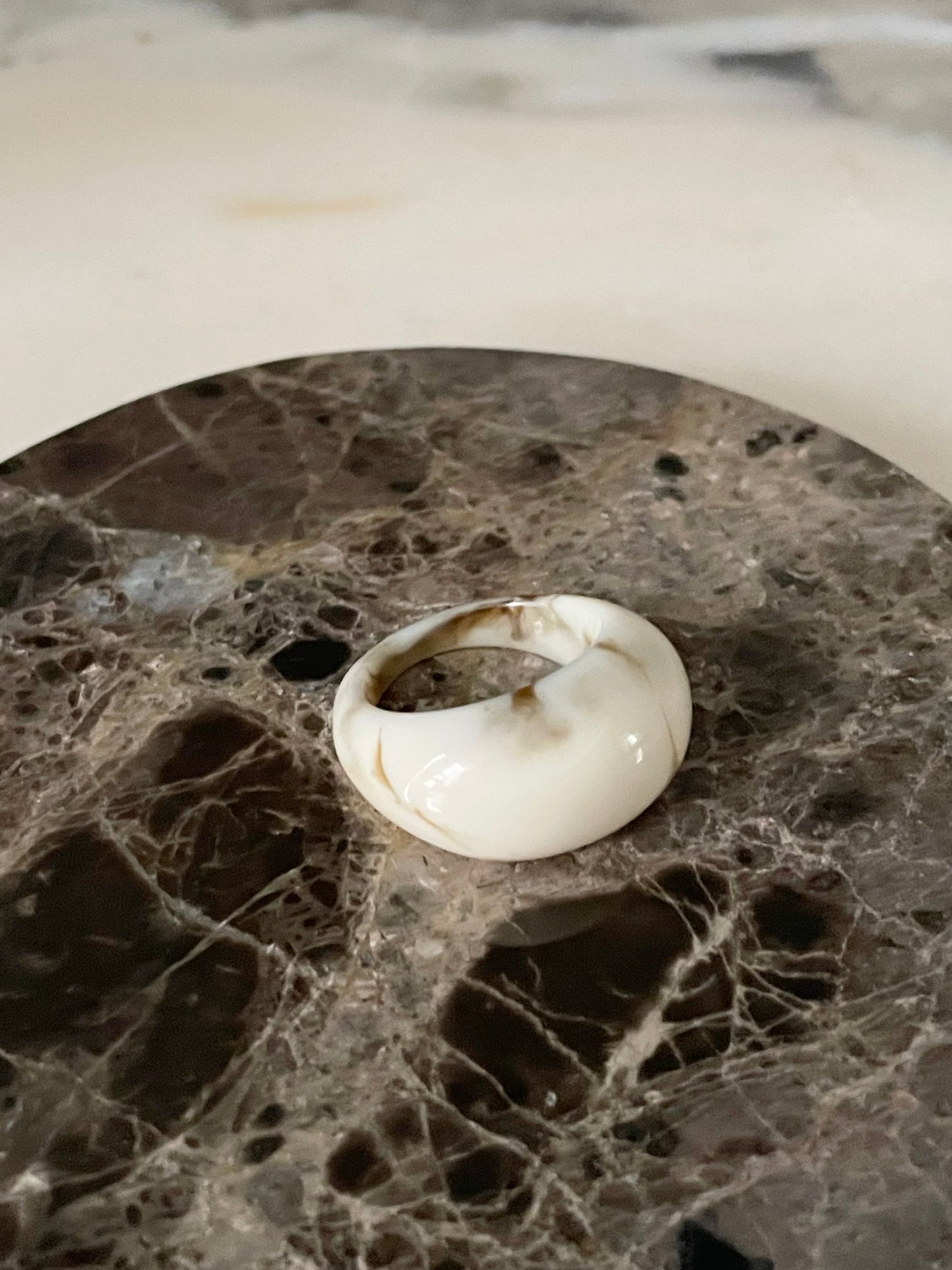 Baba ring white