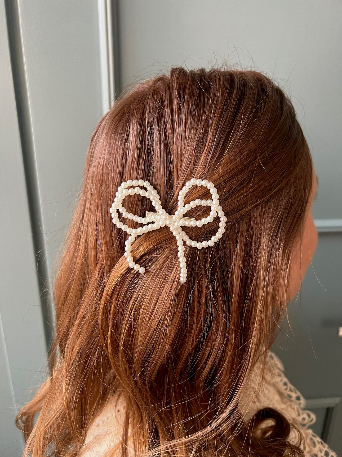 Pearly Bow hair clip