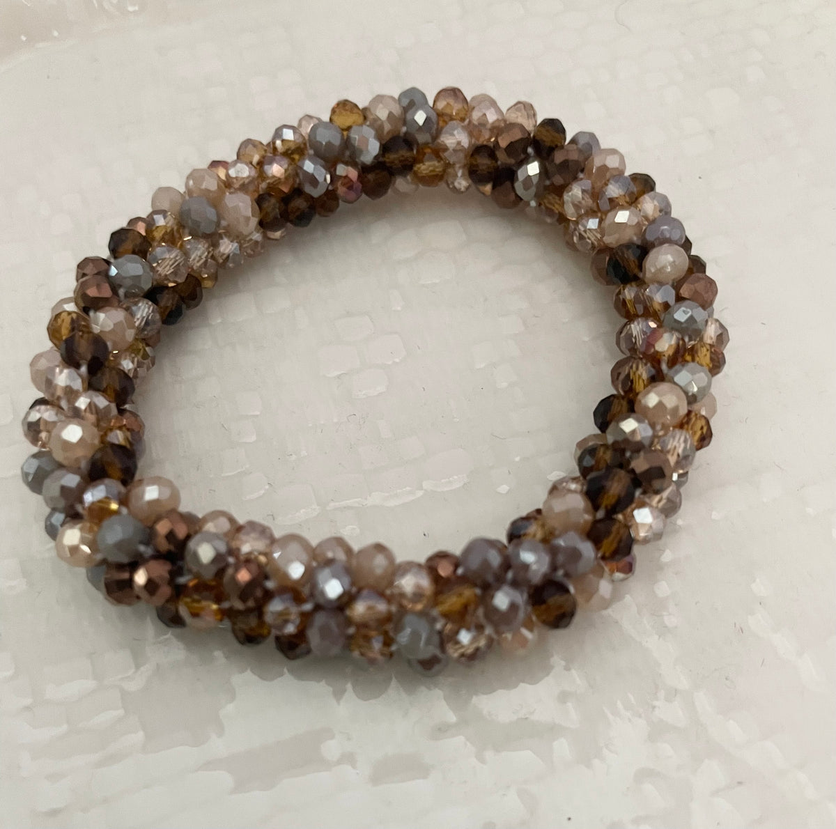 Daria hair & wrist band Nougat