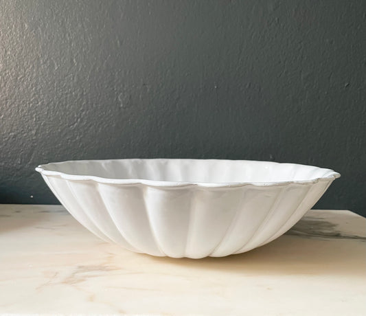 Large round Peggy salad bowl