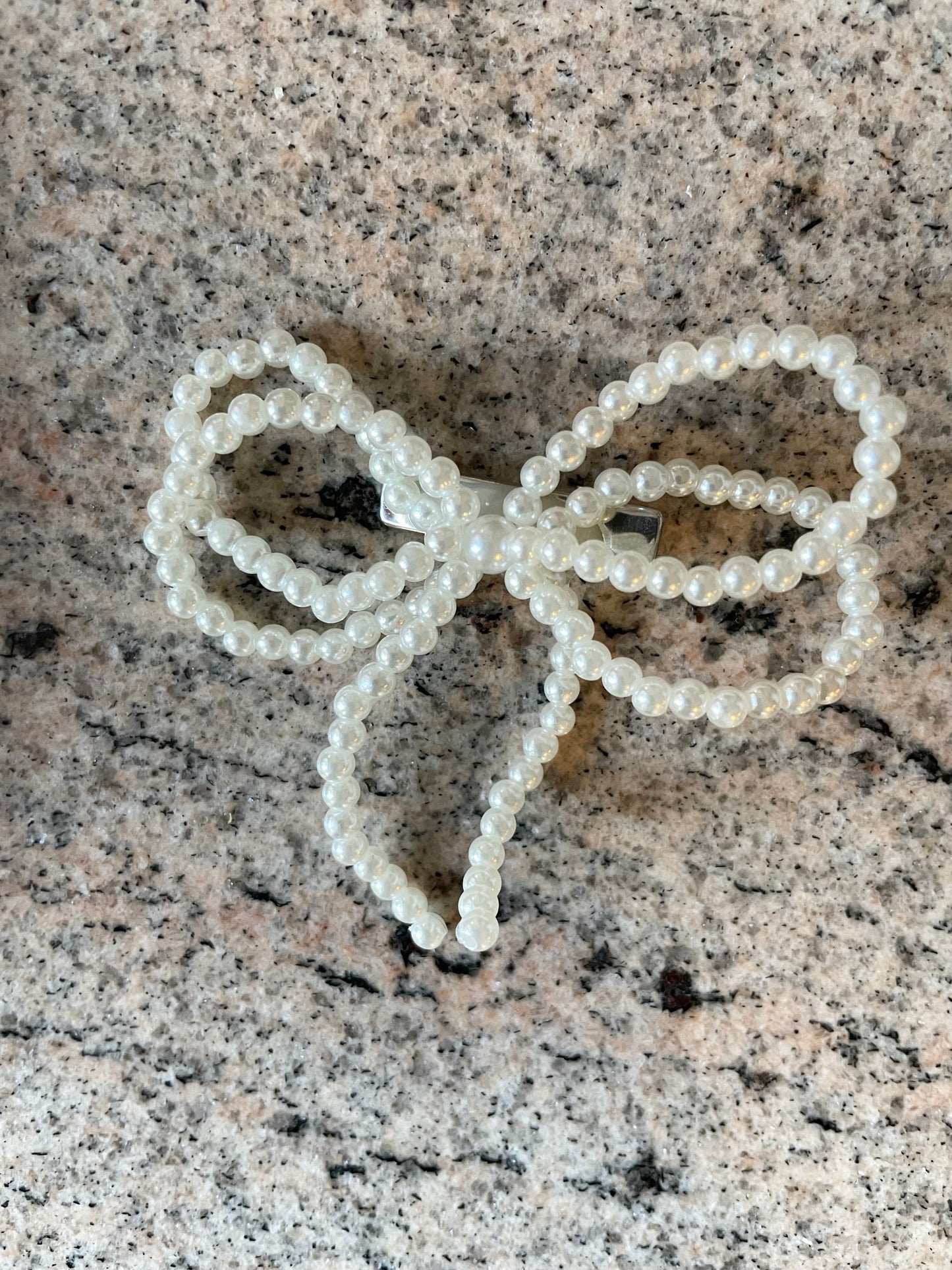 Pearly Bow hair clip