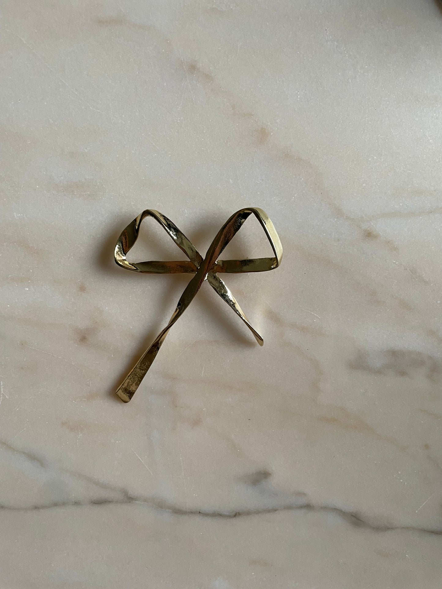 Ribbon Bow Brooch gold