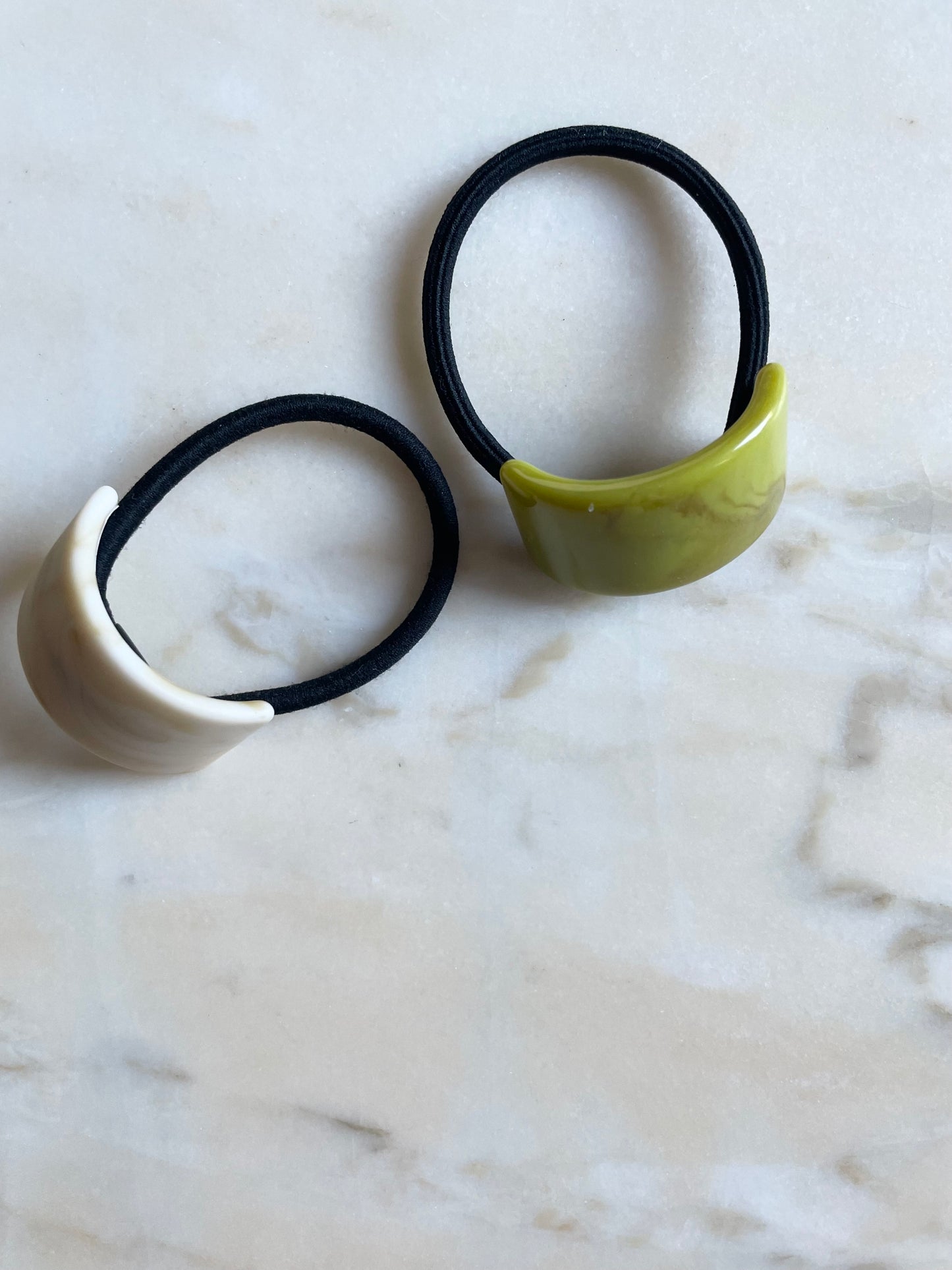 Elastic hair tie CLASSY green