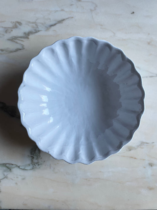 Round Peggy salad bowl