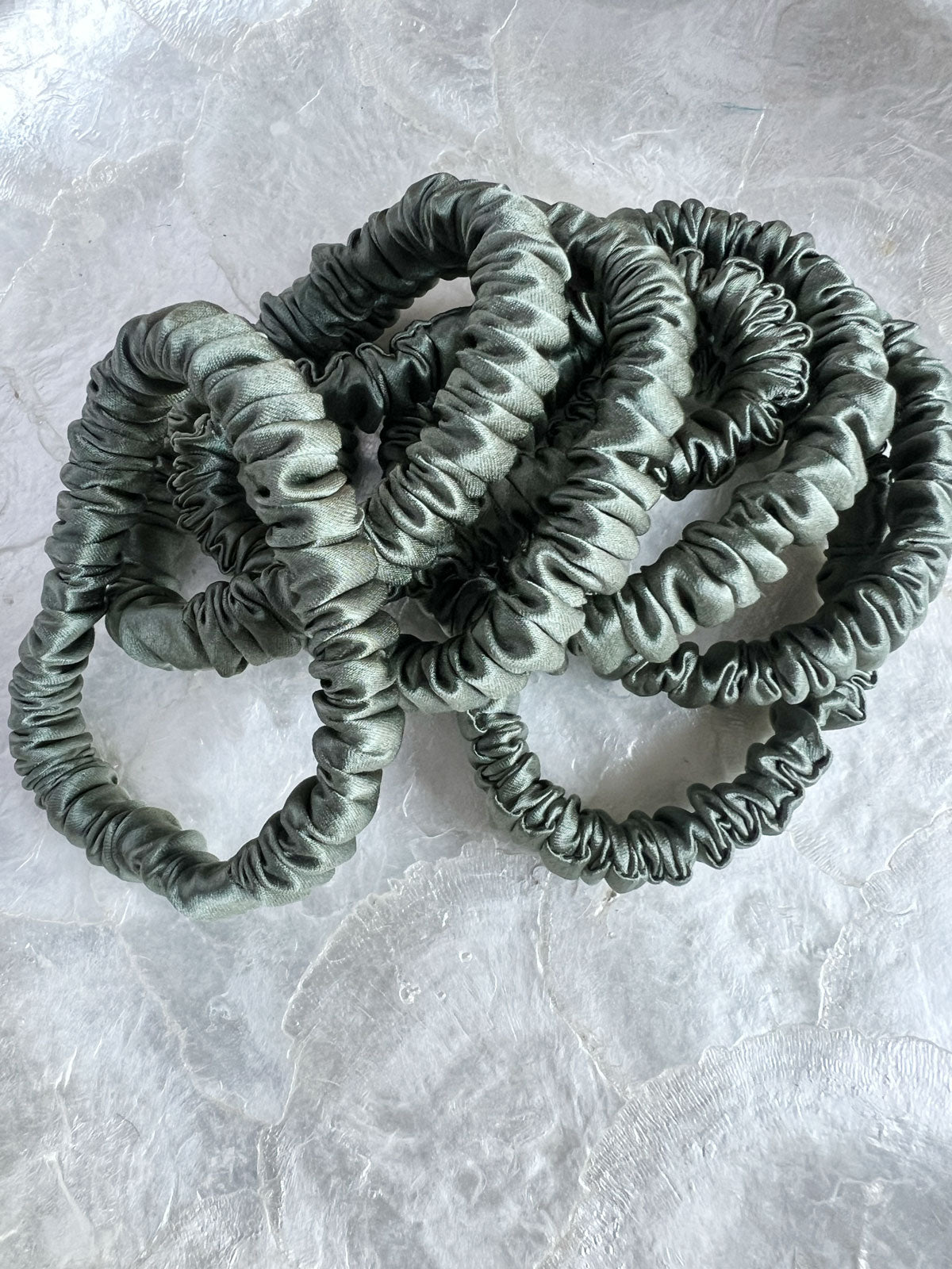 Aurora silk scrunchie forest green