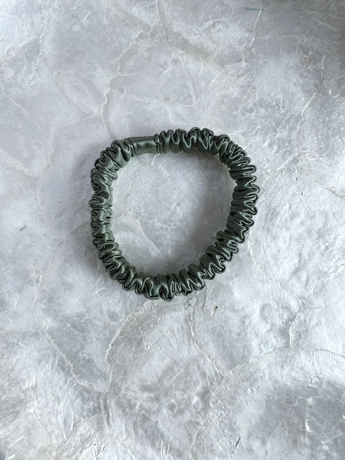 Aurora silk scrunchie forest green