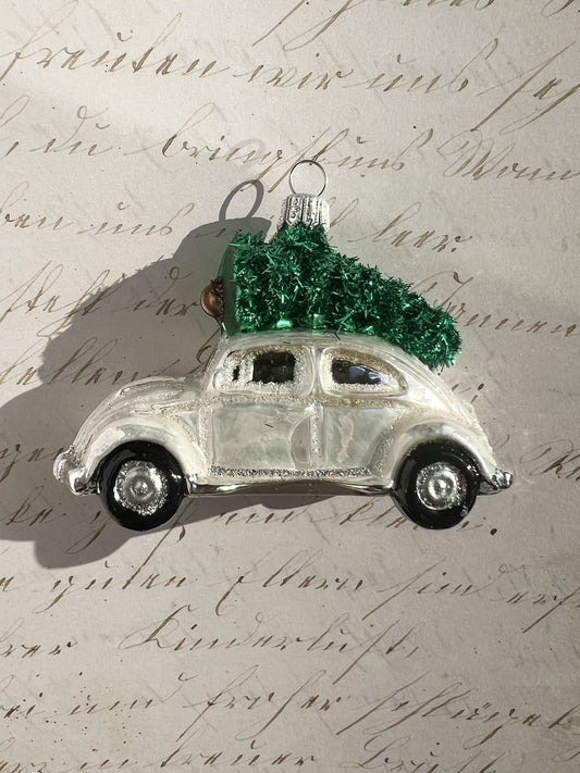 Silver car with a tree Ornament