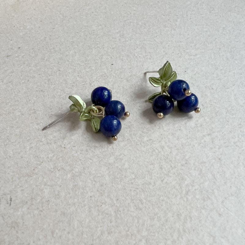 Wild berry earring blue