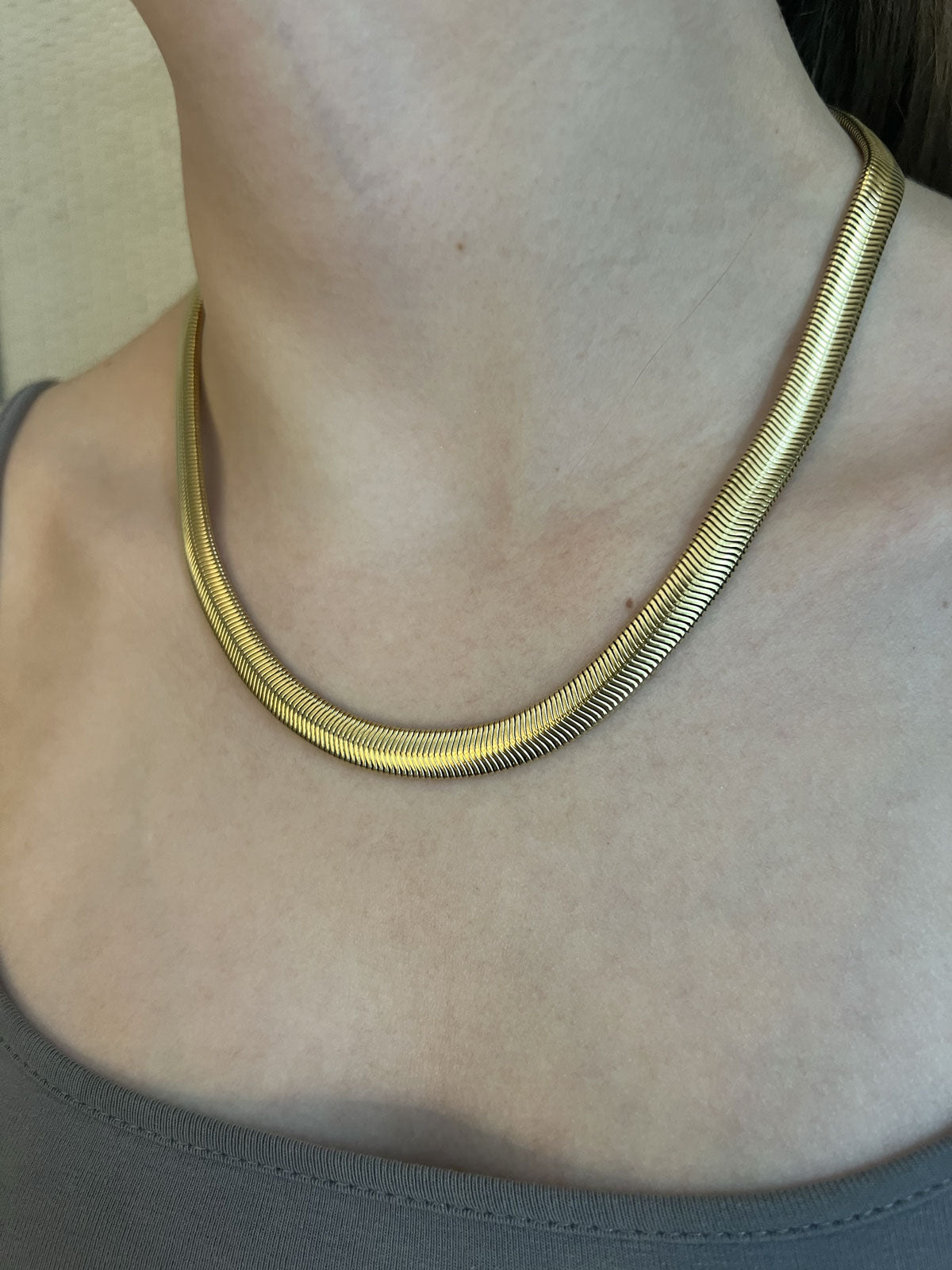 Boa snake necklace gold