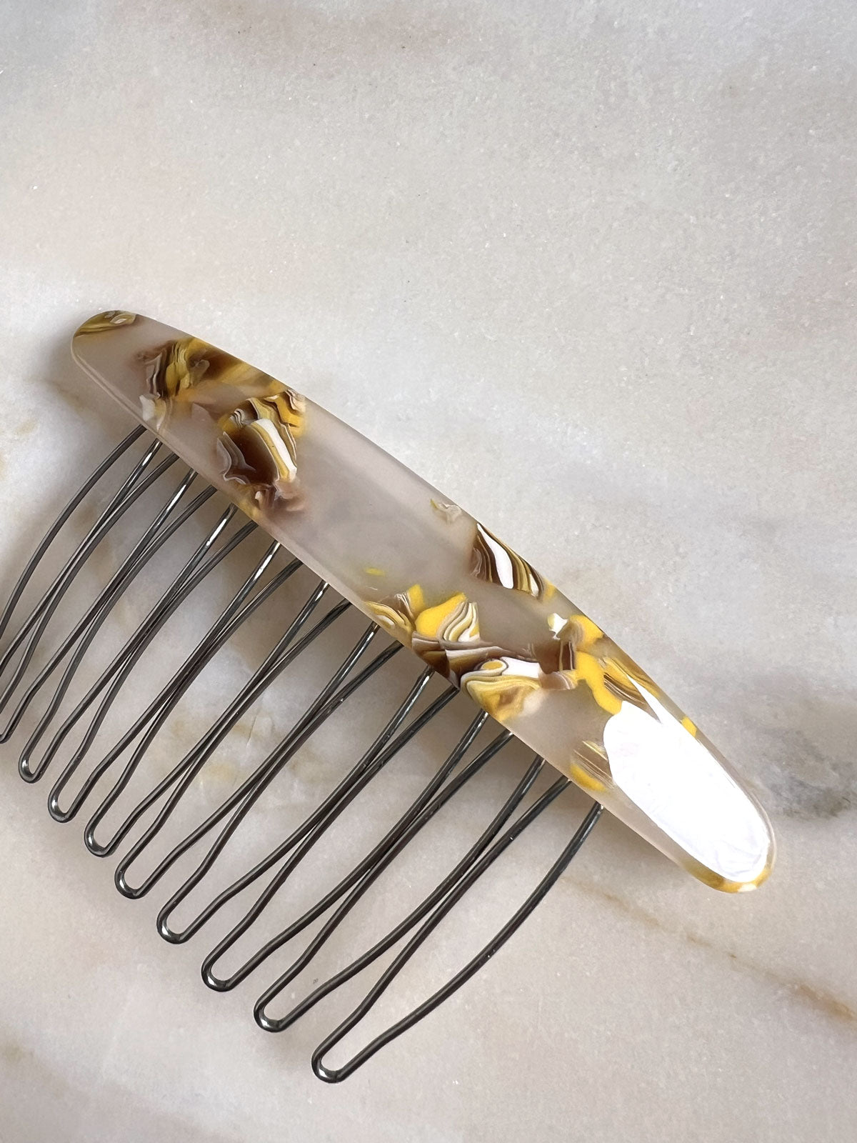 Classic Hair Comb Nougat