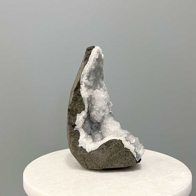 Apophyllite geode