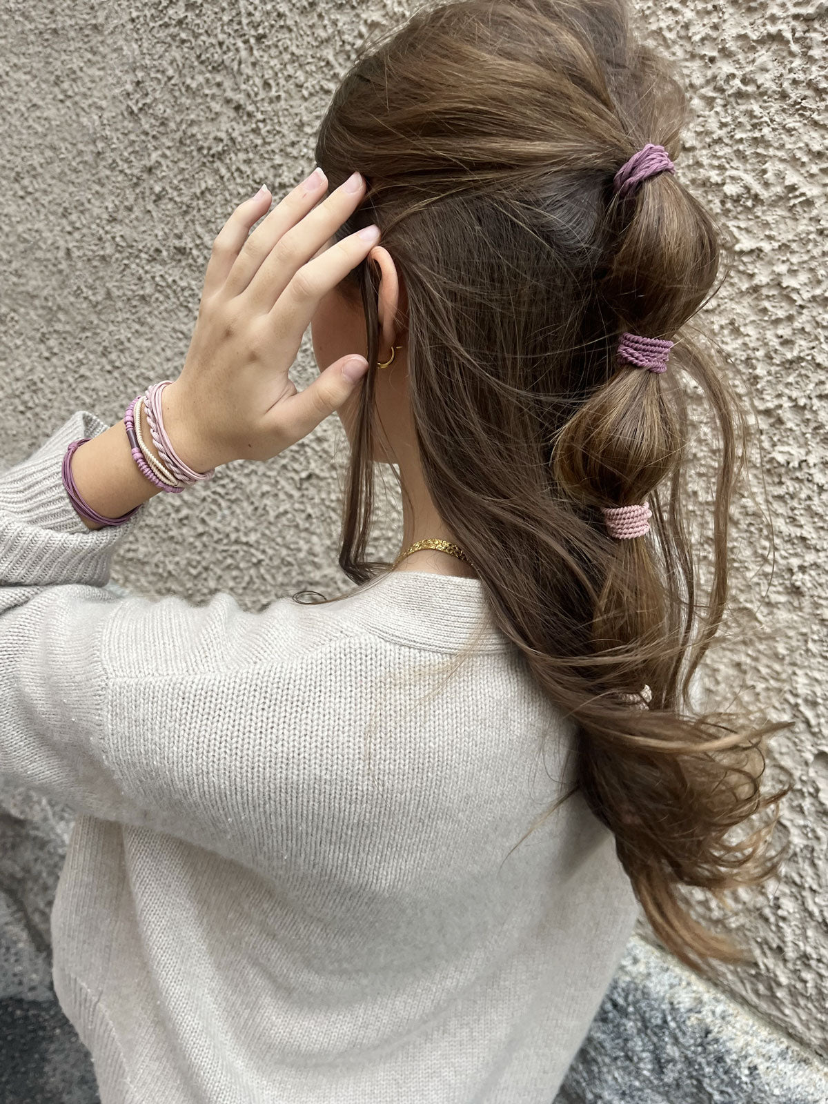 Costal ties rose