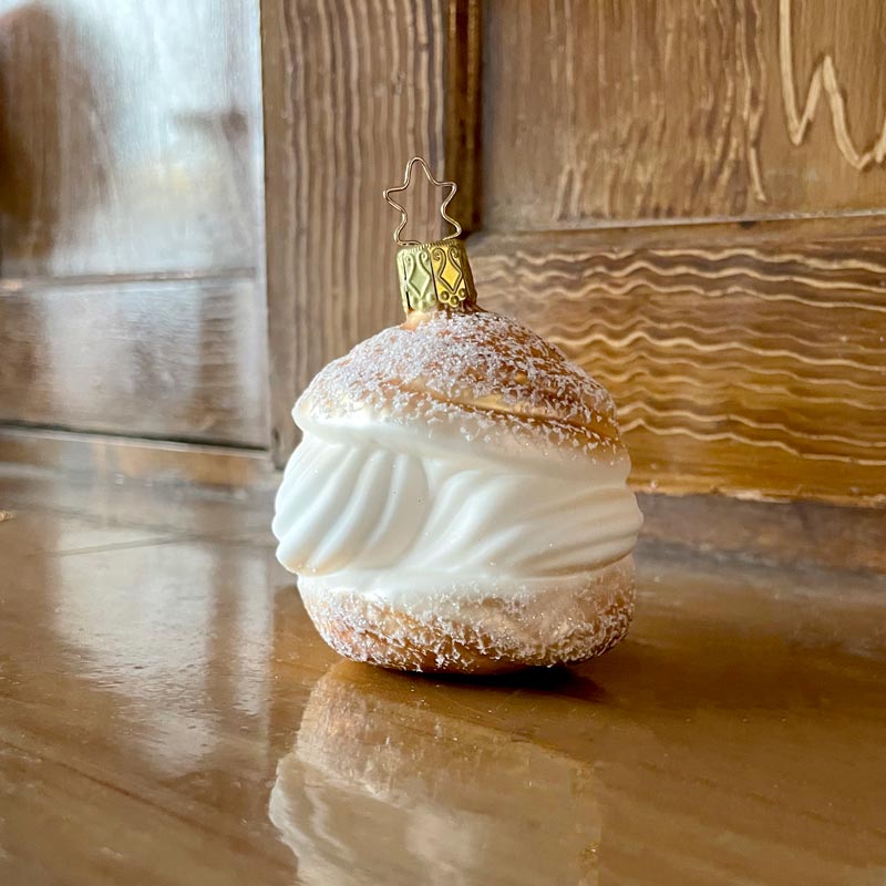 Cream Puff Ornament