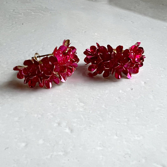 Dahlia earring hot pink