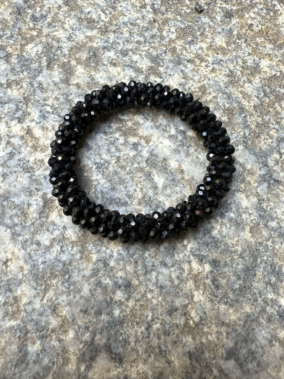 Daria hair & wrist band Black