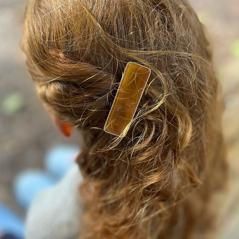 Donna hair clip amber