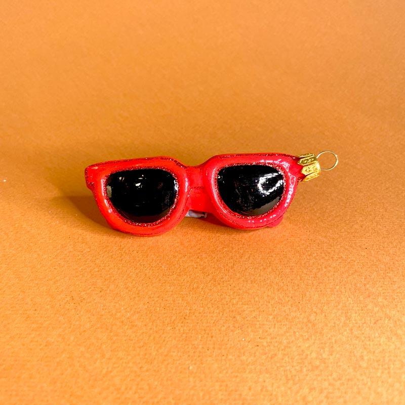 Sunglasses ornament, red