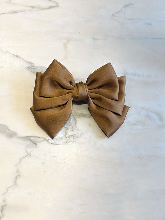 Grace sateen bow clip brown