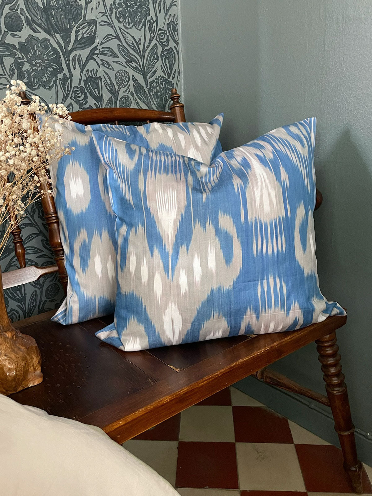 Ikat cushion cover gray & blue 50 x 50 cm