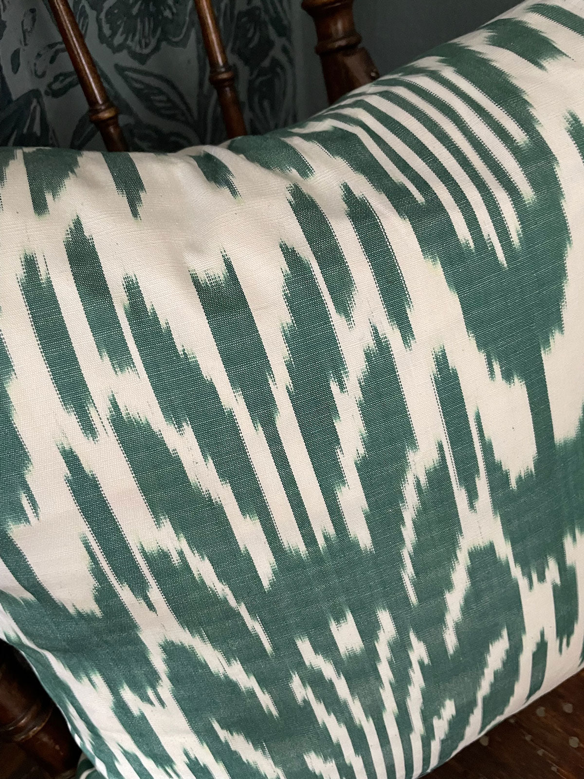 Ikat cushion cover green 50 x 50 cm